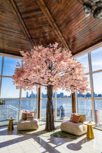 Beautiful-spring-tree-for-Big-Brothers-Big-Sisters-Gala-at-The-Lighthouse-The-Pier-Sixty-Collection