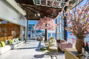 Reception-hour-space-Big-Brothers-Big-Sisters-Gala-at-The-Lighthouse-The-Pier-Sixty-Collection